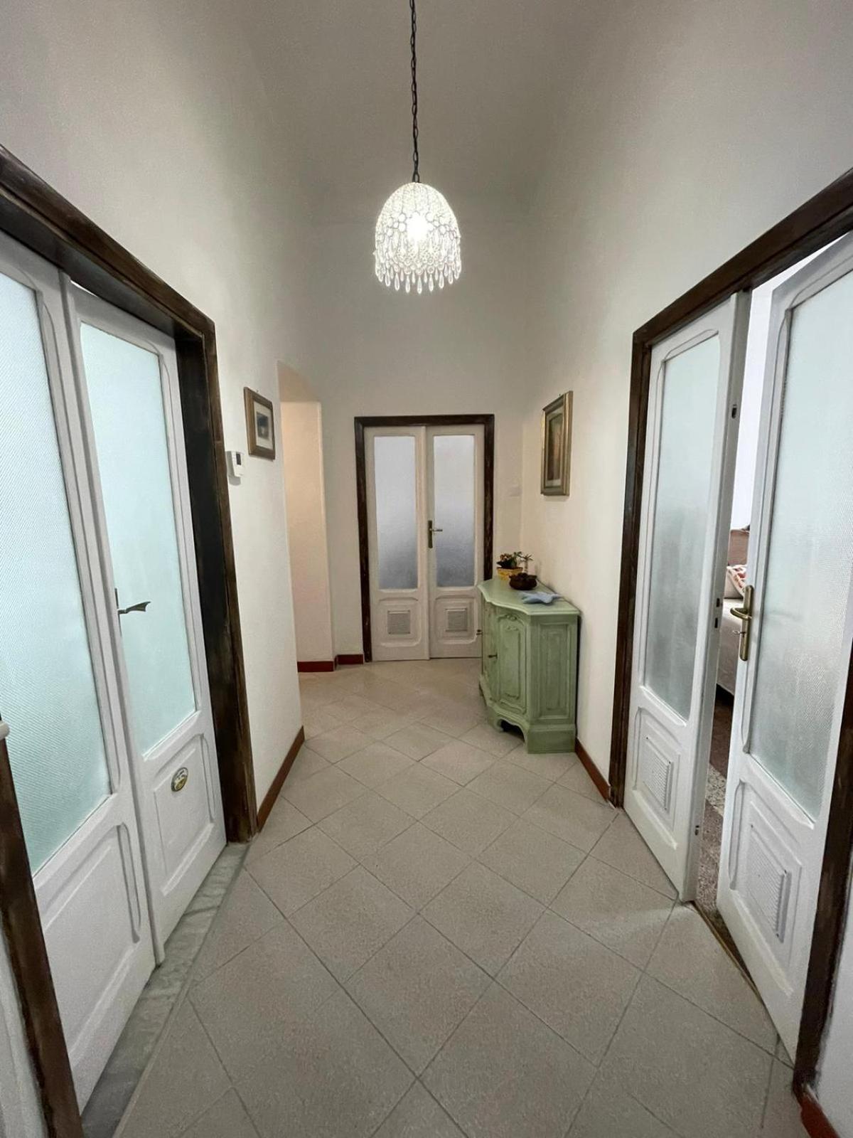 Tommy Guest House Ла-Спеція Екстер'єр фото